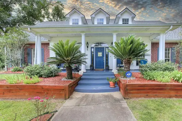 2595 Bayou Circle, Sulphur, LA 70665