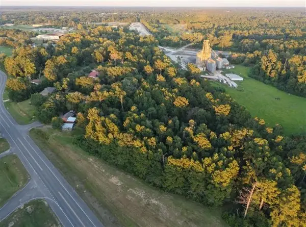 S Pine Street S, DeRidder, LA 