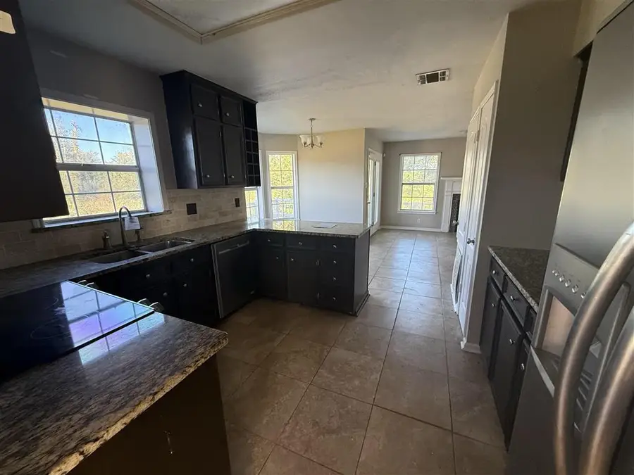 441 W Park Manor Dr Drive W, Lake Charles, LA 70611 - Image #3