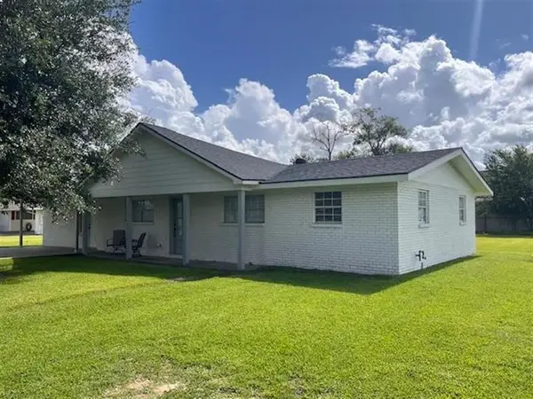 5009 Country Club Court, Lake Charles, LA 70605