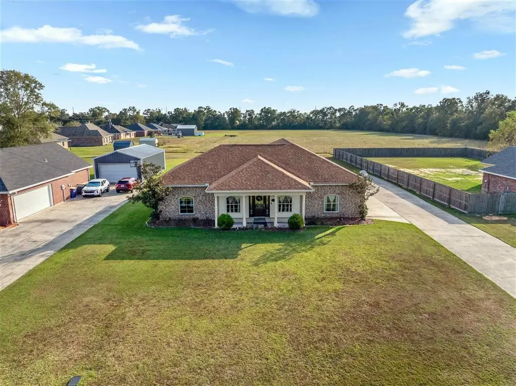 800 E 2nd Street E, Iowa, LA 70647 - Image #1