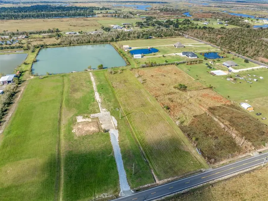 9334 Simon Lebleu Road, Lake Charles, LA 70607 - Image #2