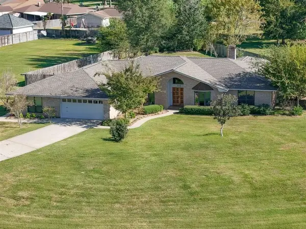 512 Orchard Drive, Lake Charles, LA 70605