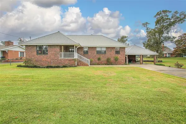 1001 Idlewilde Lane, Lake Charles, LA 70605