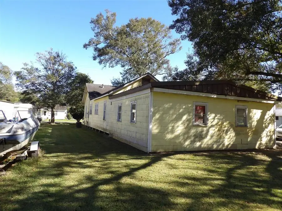403 N Craig Street N, Jennings, LA 70546 - Image #2