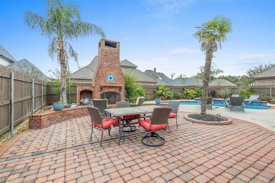 925 Carondelet Street, Lake Charles, LA 70605 - Image #2