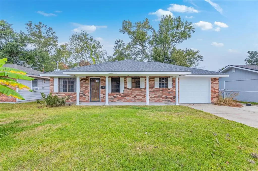 1213 S Elton Court S, Lake Charles, LA 70607 - Image #1