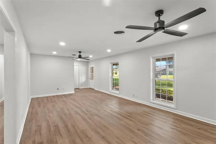 1111 Jefferson Drive, Lake Charles, LA 70605 - #2