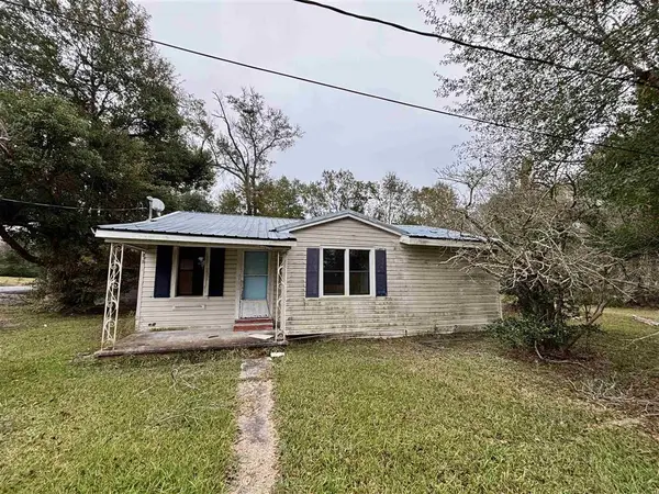 295 Grimes Rd Road, Dequincy, LA 70633