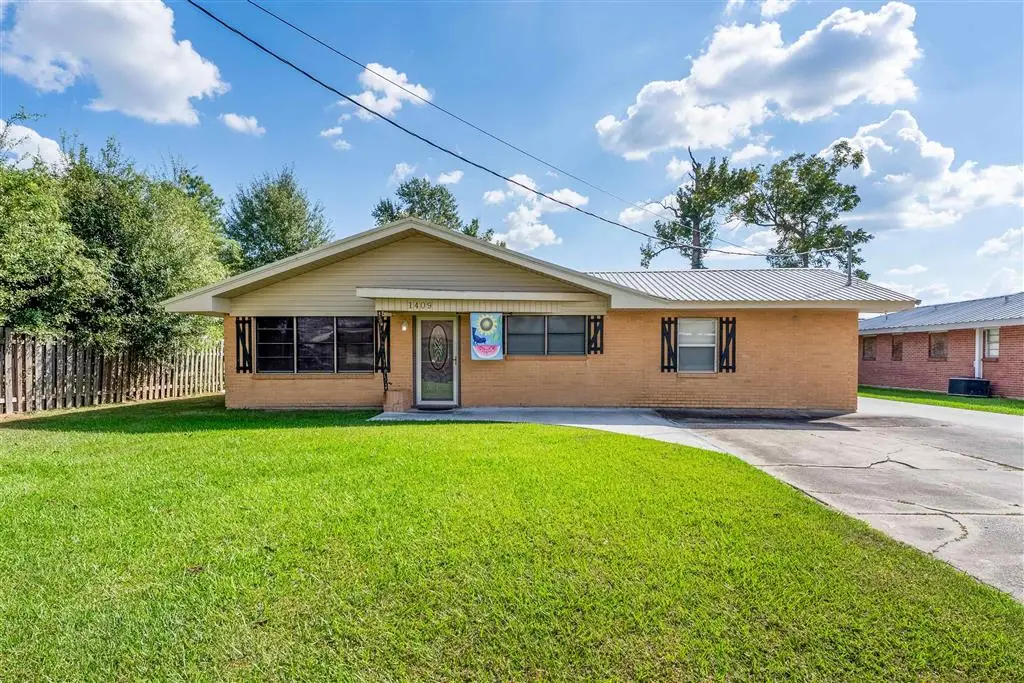 1409 Lourdes St Street, Sulphur, LA 70663 - Image #1