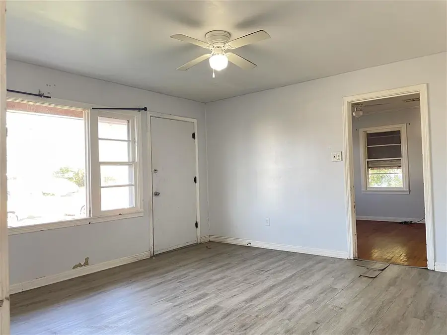 713 W Hale W, Lake Charles, LA 70601 - Image #2