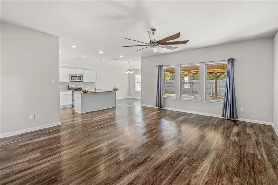 1075 S Berryvine Ln Lane S, Lake Charles, LA 70611 - Image #3