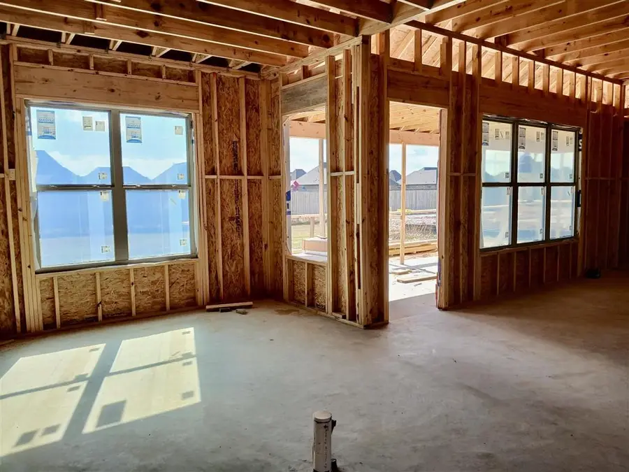 889 Mary Diane Mccall Drive, Lake Charles, LA 70605 - Image #3