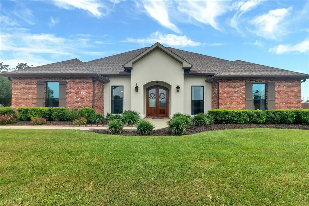 1636 N Woodland Forest Drive N, Lake Charles, LA 70611 - Image #1