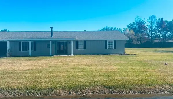 7007 S Burgundy Drive S, Lake Charles, LA 70605