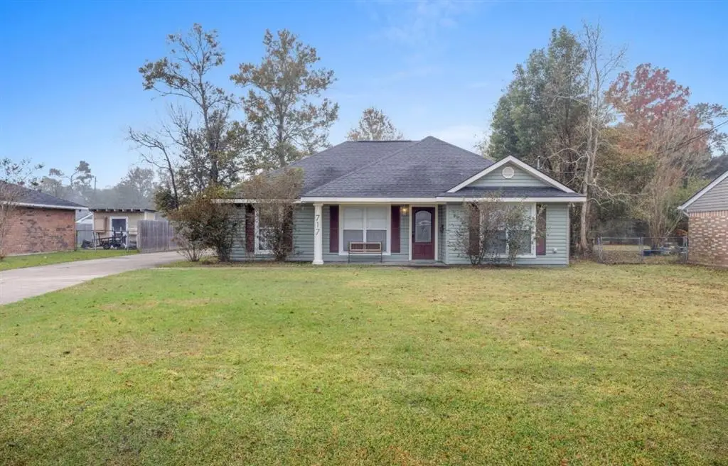 717 University Dr Drive, Lake Charles, LA 70605 - Image #1