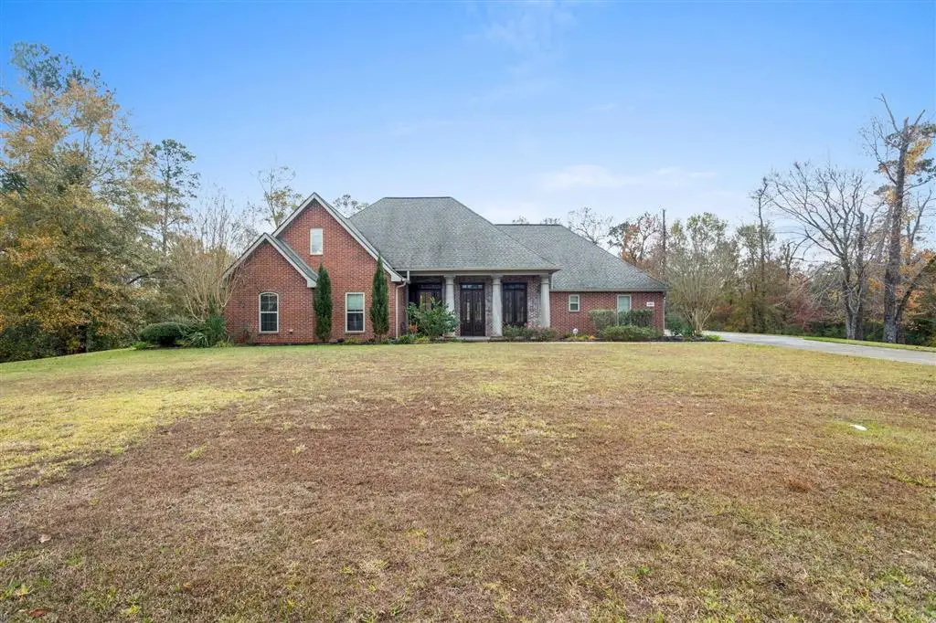 1663 S Woodland Forest Drive S, Lake Charles, LA 70611 - Image #1