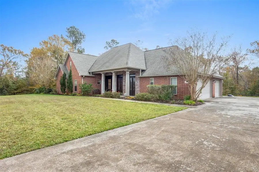 1663 S Woodland Forest Drive S, Lake Charles, LA 70611 - Image #2