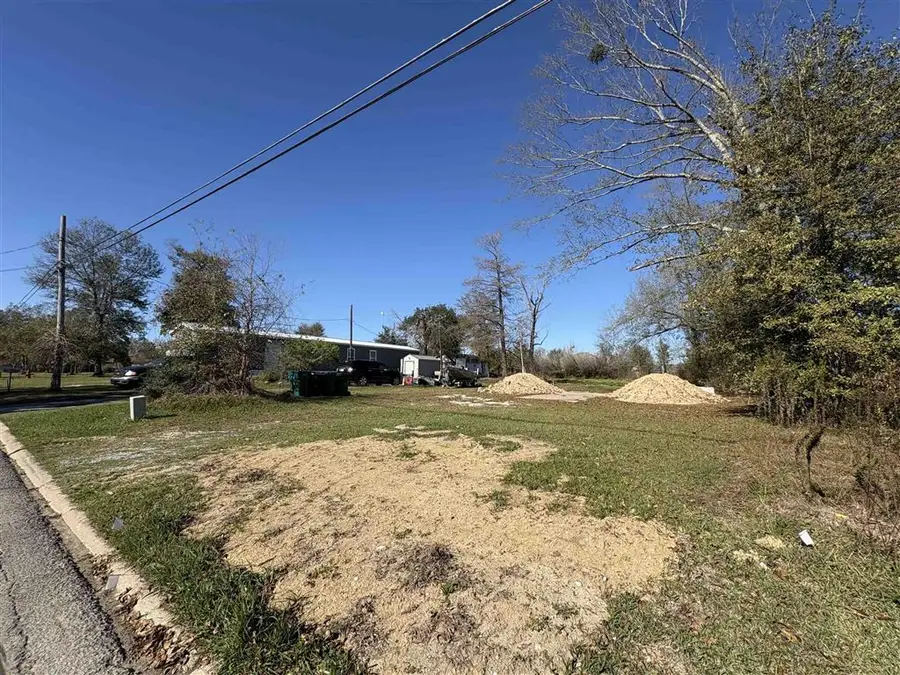 818 Live Oak Street, Westlake, LA  - Image #2