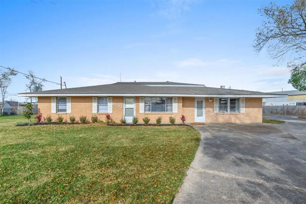 1233 Texas Street, Sulphur, LA 70663 - Image #1