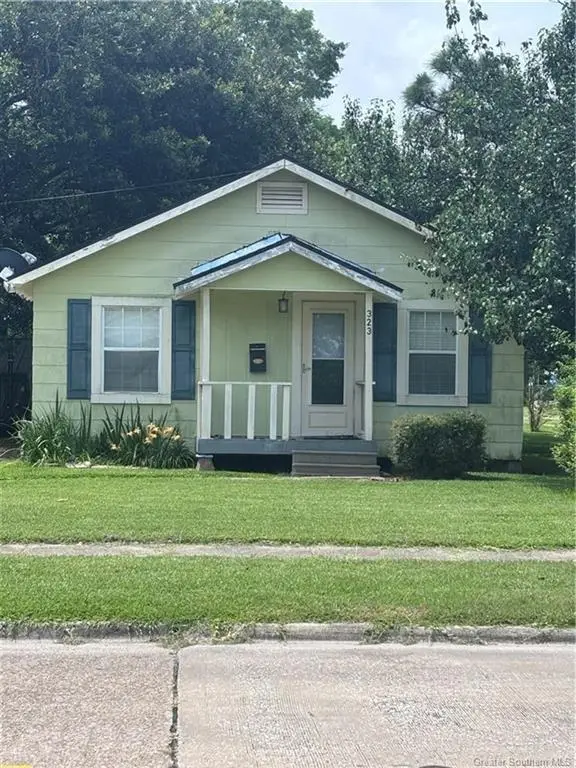 323 W Lagrange Street W, Lake Charles, LA 70605