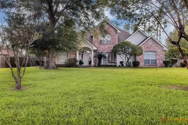 231 W Presidential Cir Circle W, Lake Charles, LA 70611