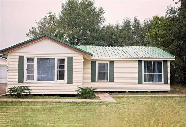 855 E Lyons Street E, Sulphur, LA 70663