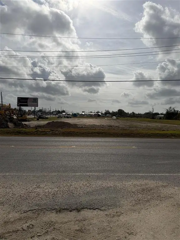 Gerstner Memorial Drive, Lake Charles, LA 70601