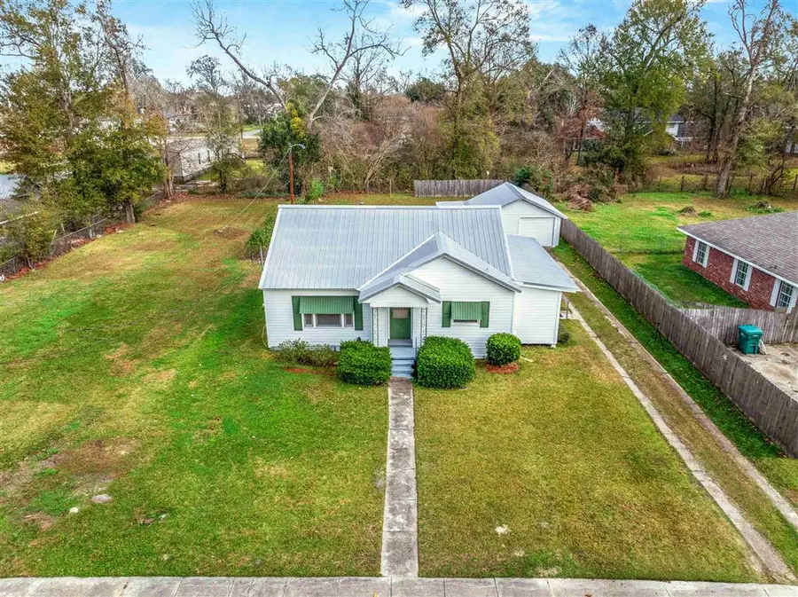 306 Coffee Street, Dequincy, LA 70633 - Image #2