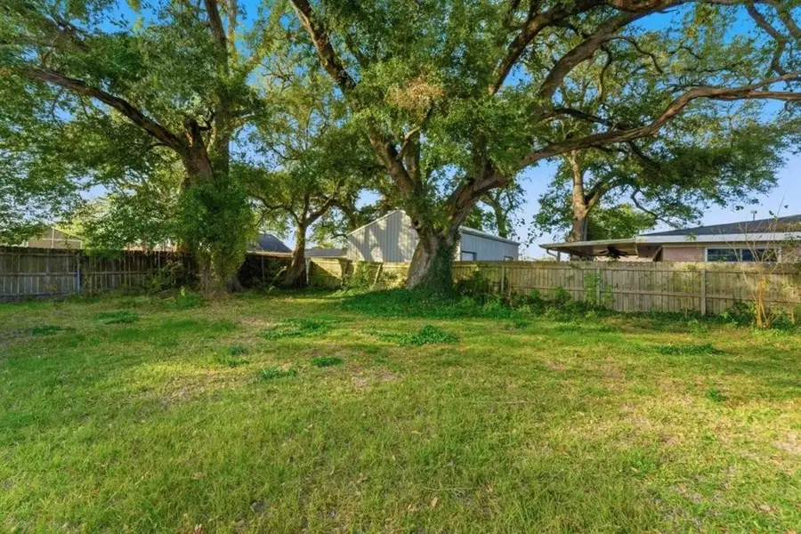 2424 Tupelo Street, Lake Charles, LA 70601 - Image #3