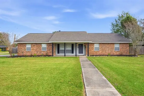 401 Montclair Street, Lake Charles, LA 70605