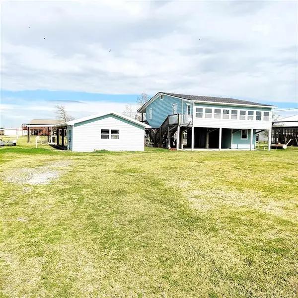 271 Lake Breeze Road, Hackberry, LA 70645