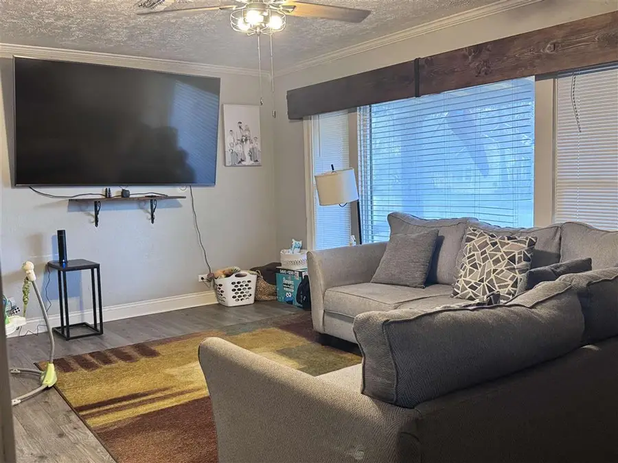 715 E Plaquemine E, Jennings, LA 70546 - Image #3