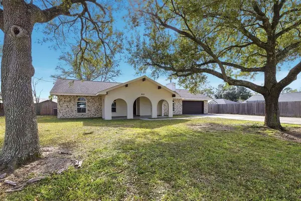 923 Southfield Road, Lake Charles, LA 70605