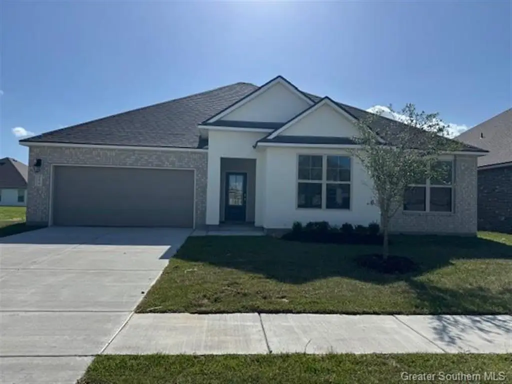 4694 E Ridge Road E, Lake Charles, LA 70607 - Image #1