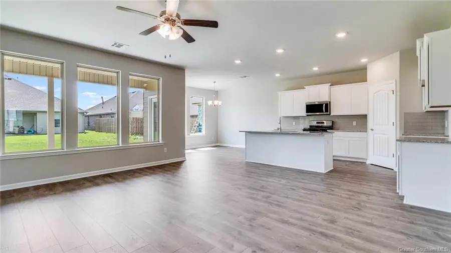 4694 E Ridge Road E, Lake Charles, LA 70607 - Image #2