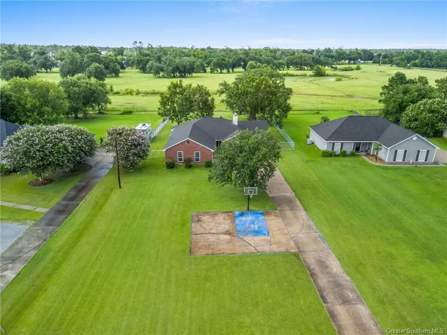 2231 W Dave Dugas Road W, Sulphur, LA 70665 - #3