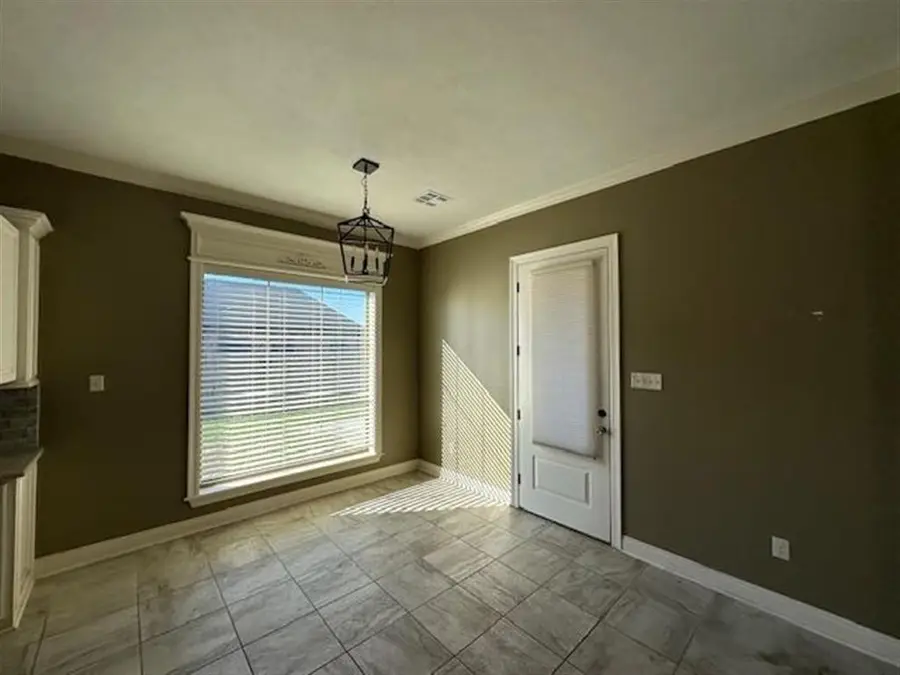 894 Eve Elizabeth Lane, Lake Charles, LA 70605 - Image #3