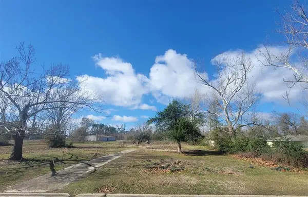 1319 Clarence Street, Westlake, LA 70669