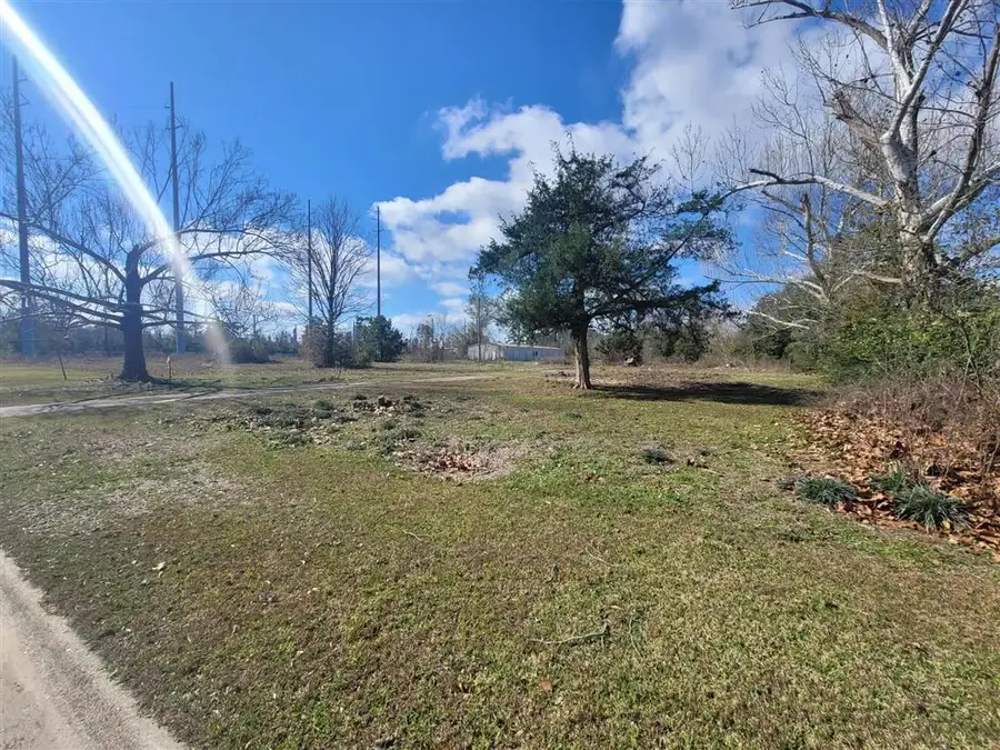 1319 Clarence Street, Westlake, LA 70669 - #2