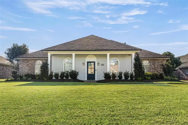 4124 W Jevon Lane W, Lake Charles, LA 70605