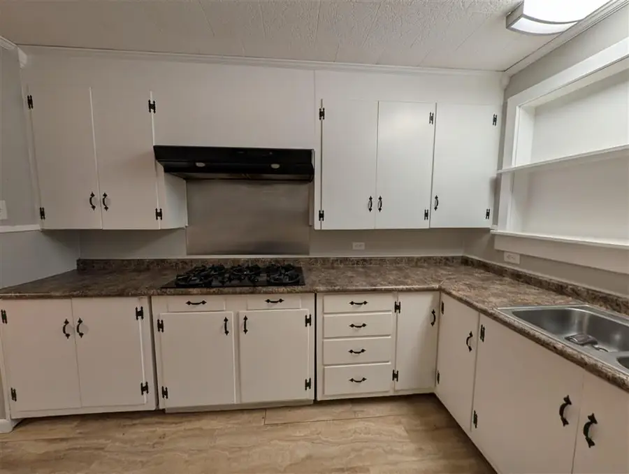 811 Schriever Street, Jennings, LA 70546 - Image #3