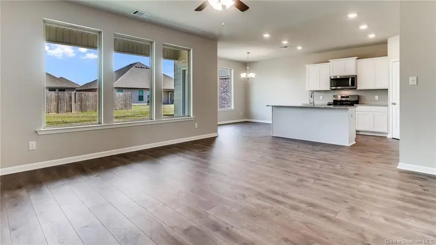 4689 E Ridge Road E, Lake Charles, LA 70607 - Image #2