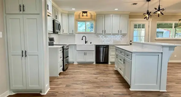 608 W Miller Avenue W, Iowa, LA 70647