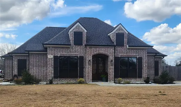 1503 W Wallace Pointe Drive W, Lake Charles, LA 70611