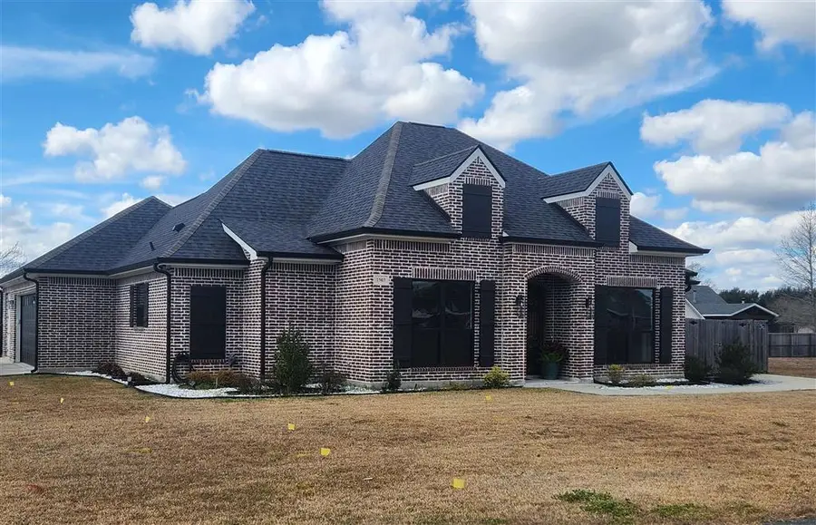 1503 W Wallace Pointe Drive W, Lake Charles, LA 70611 - Image #2