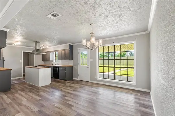 2606 Mary Drive, Sulphur, LA 70665