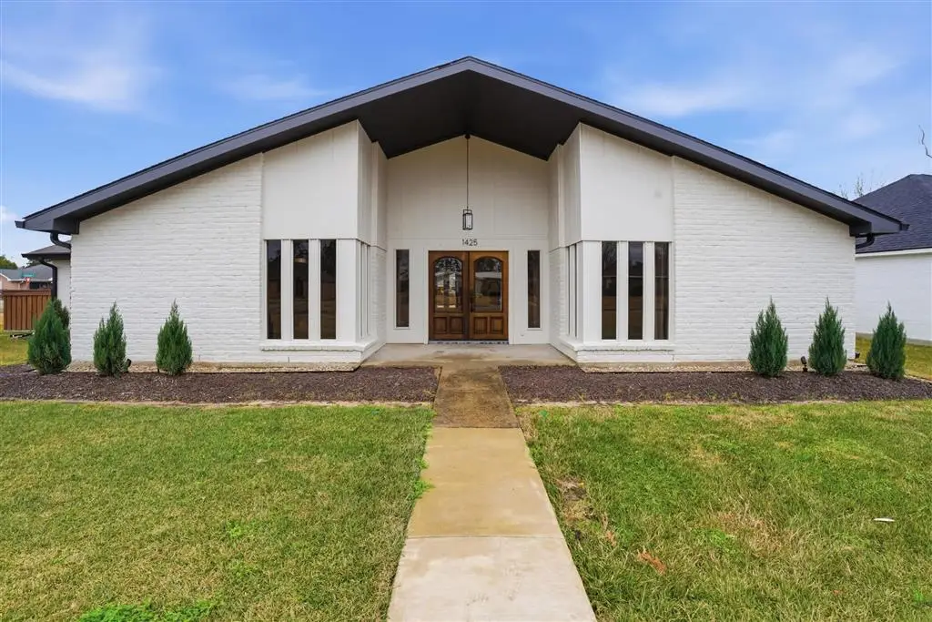 1425 N Chateau Circle N, Lake Charles, LA 70605 - #1