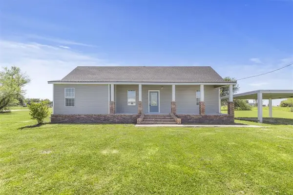 151 Ednas Street, Lake Charles, LA 70607