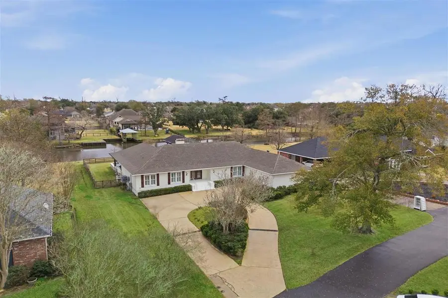 3829 Burgoyne Drive, Lake Charles, LA 70605 - #2